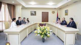 Newly Appointed Director of U.S. Embassy Yerevan's Bureau of International Narcotics and Law Enforcement Affairs (INL) Visited RA Investigative Committee; Issues on Cooperation Development Discussed (photos)